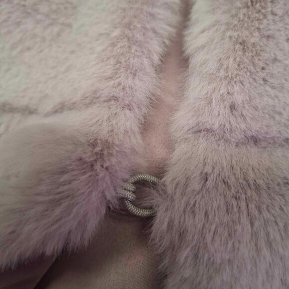 Echo Furry Soft Vest - Picture 4 of 5